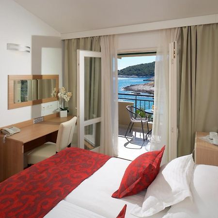 Hotel Fortuna Milna  Luaran gambar