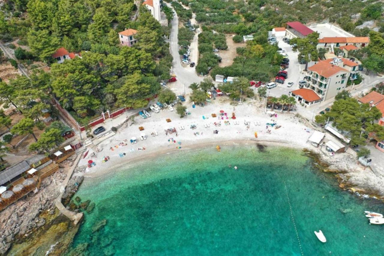 Hotel Fortuna Milna  Luaran gambar