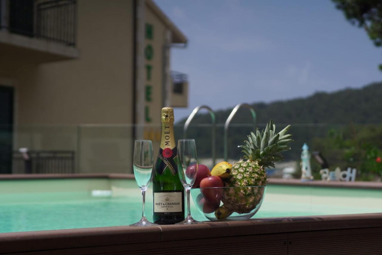 Hotel Fortuna Milna  Luaran gambar