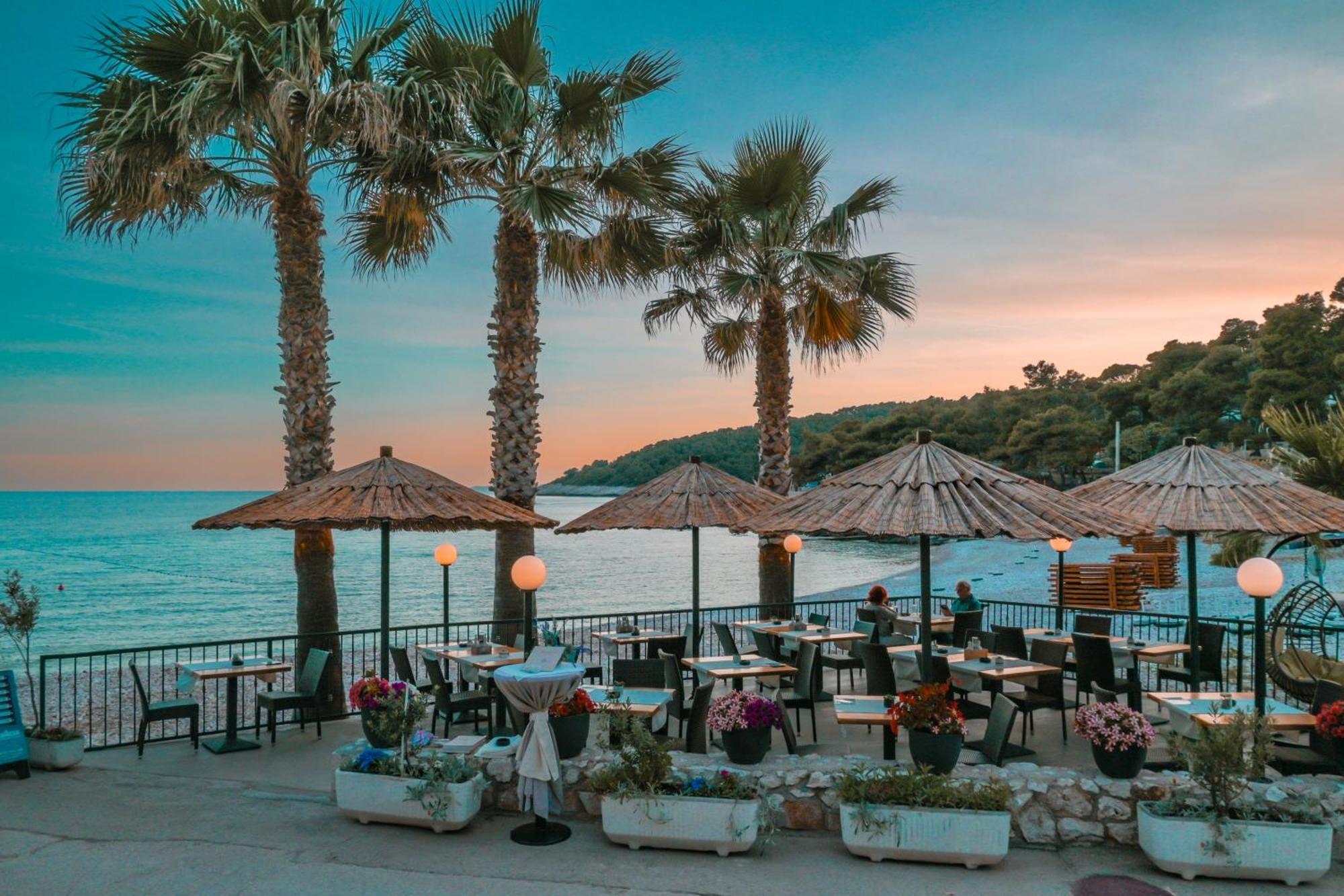 Hotel Fortuna Milna  Luaran gambar
