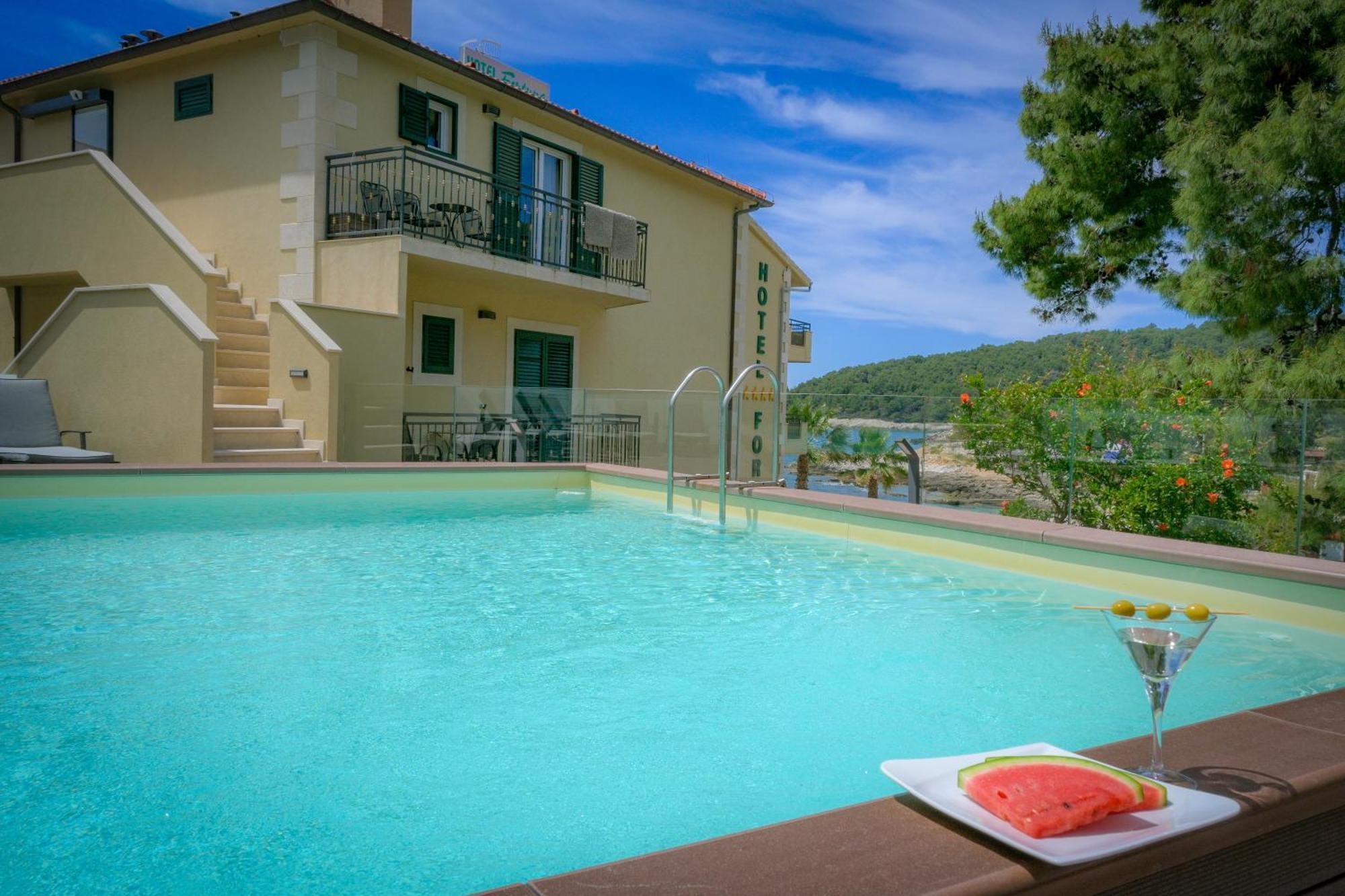 Hotel Fortuna Milna  Luaran gambar