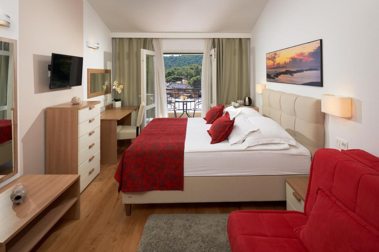 Hotel Fortuna Milna  Luaran gambar