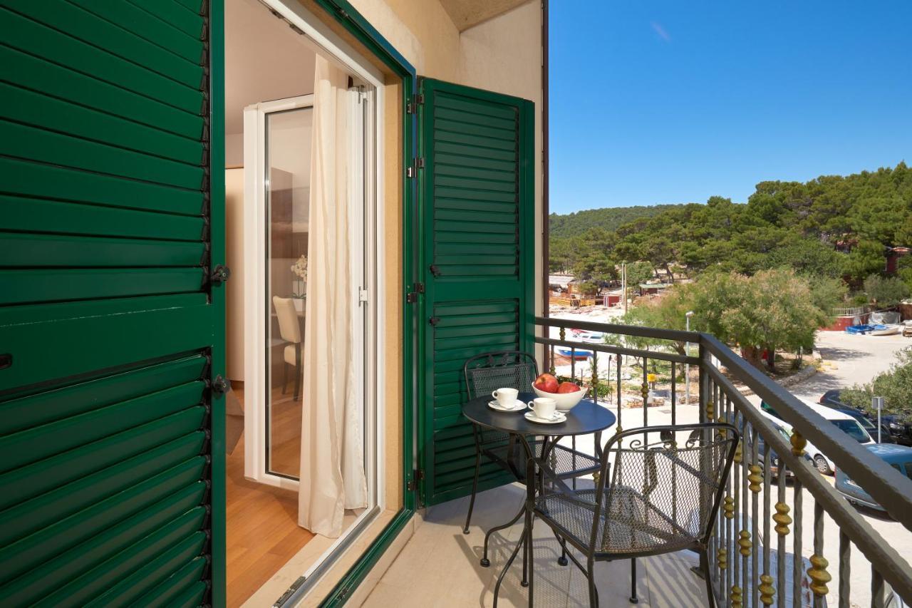 Hotel Fortuna Milna  Luaran gambar
