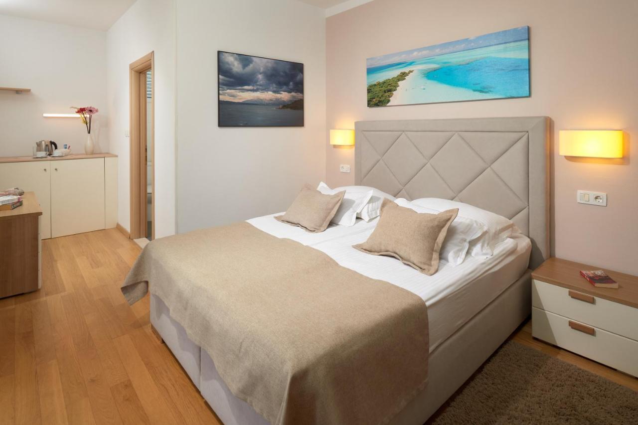 Hotel Fortuna Milna  Luaran gambar
