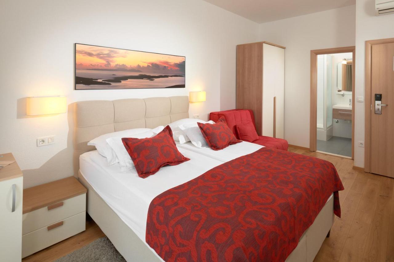 Hotel Fortuna Milna  Luaran gambar